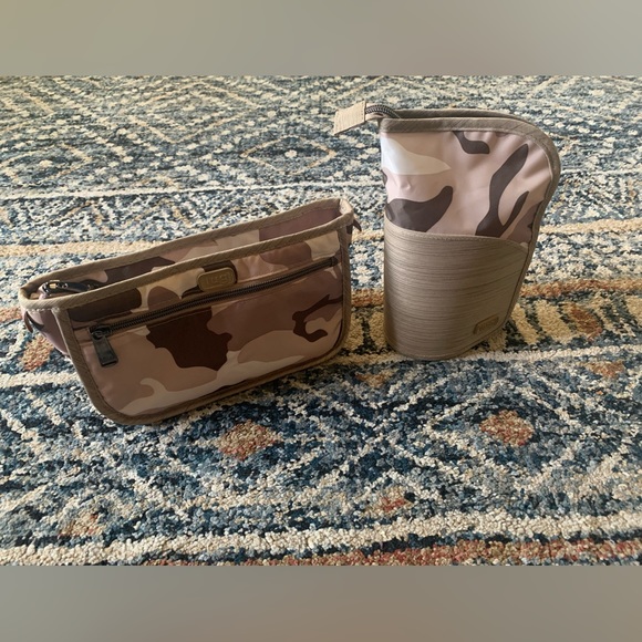 🔥🔥 Lug Tan Camo Parasail & Canoe Cosmetic Cases - Picture 3 of 3